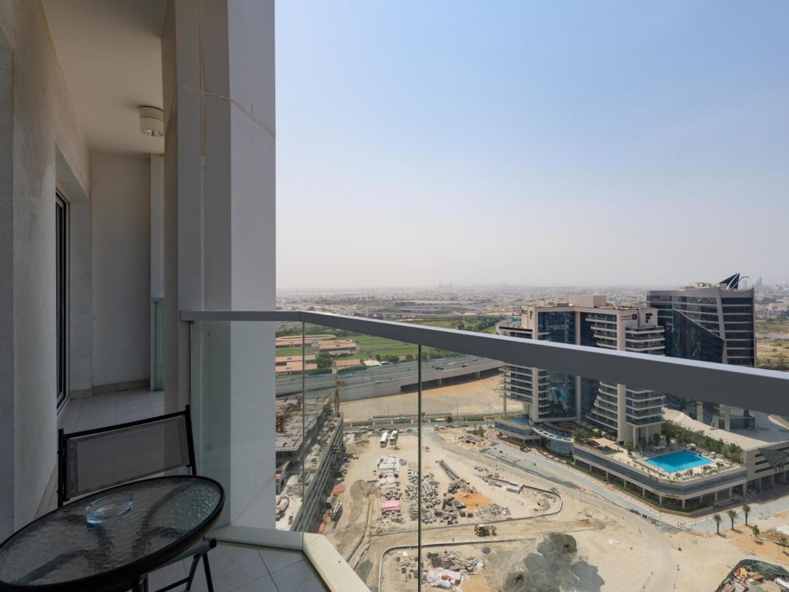 Contemporary And Spacious 1-bedroom In Ag Tower - Business Bay Apartment