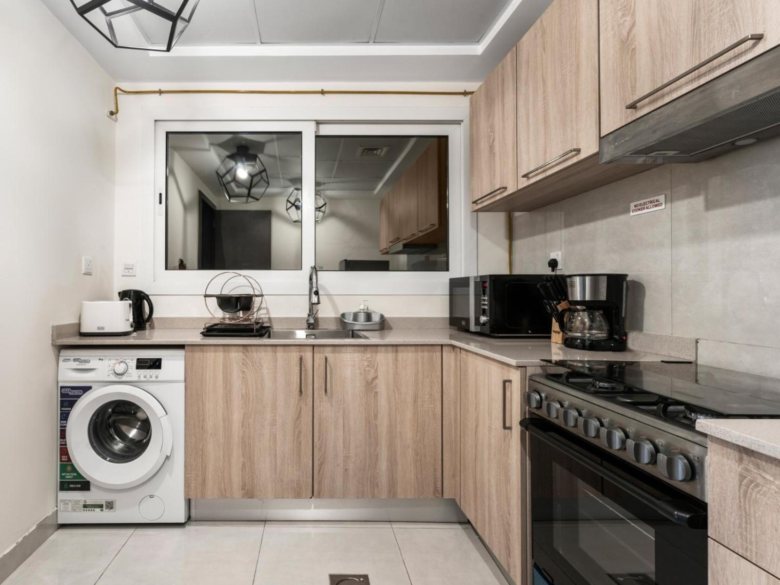Apartment Contemporary And Spacious 1-bedroom In Ag Tower - Business Bay *
